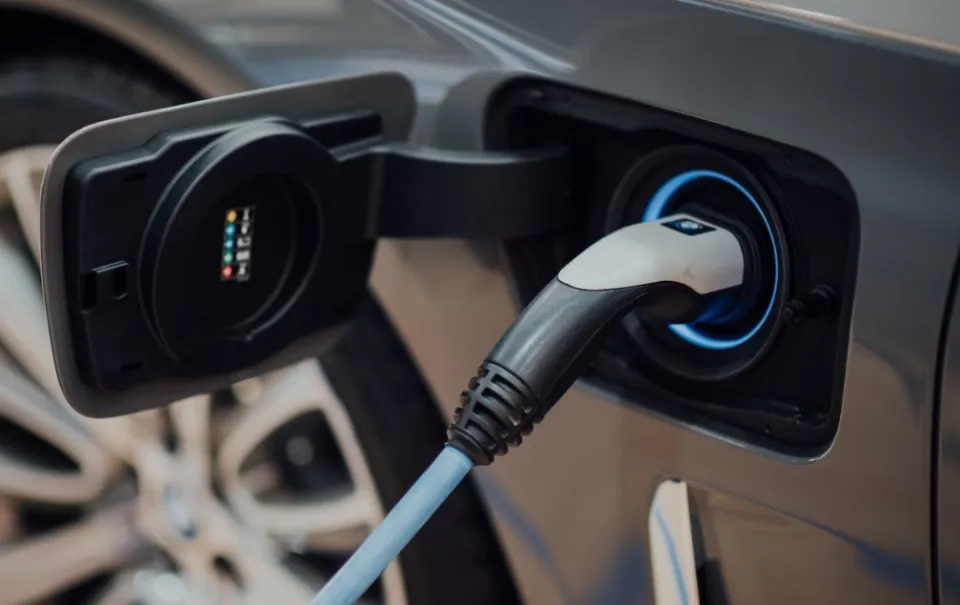 Pourquoi opter pour un parc de véhicules électriques de fonction ?