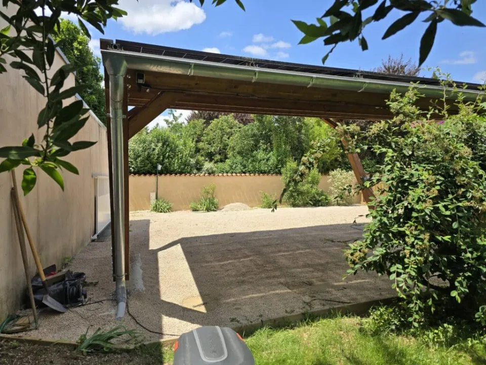 Carport Premium bois, intégration dans le décor