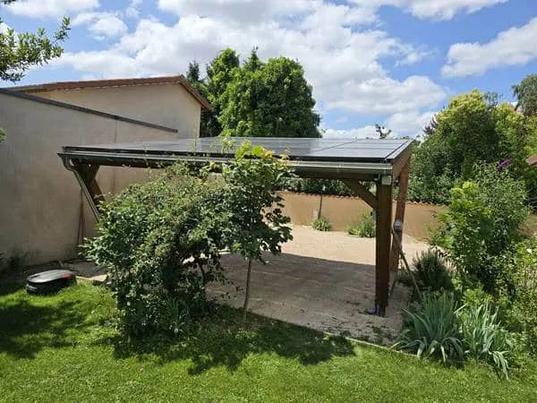 Carport solaire Premium Bois : couverture optimisée