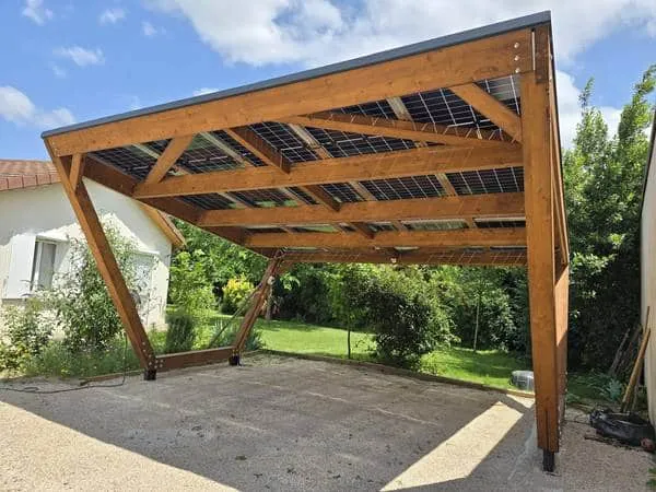 Carport solaire Premium Bois : protection des vl