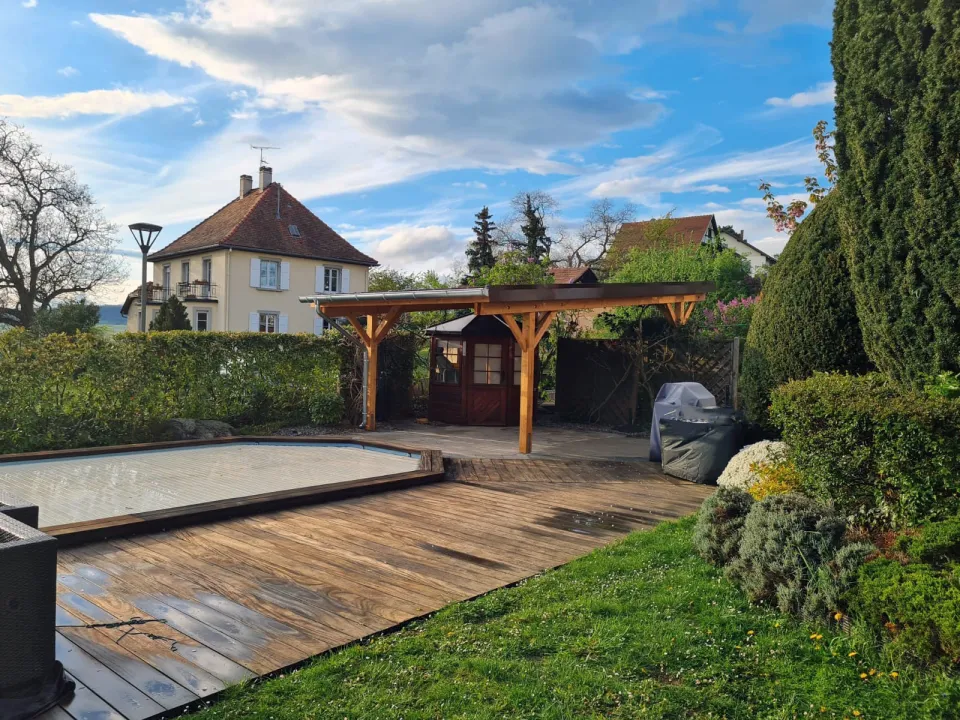Un carport solaire peut-il réellement augmenter la valeur de votre bien immobilier ?
